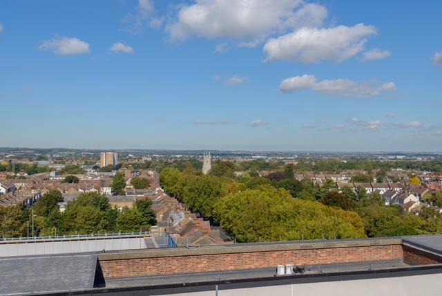 2017-09-22 Mr Matt Tucker - Flat 250 Beaumont Cour